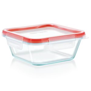 Pyrex? Freshlock? 4-cup Square Glass Storage